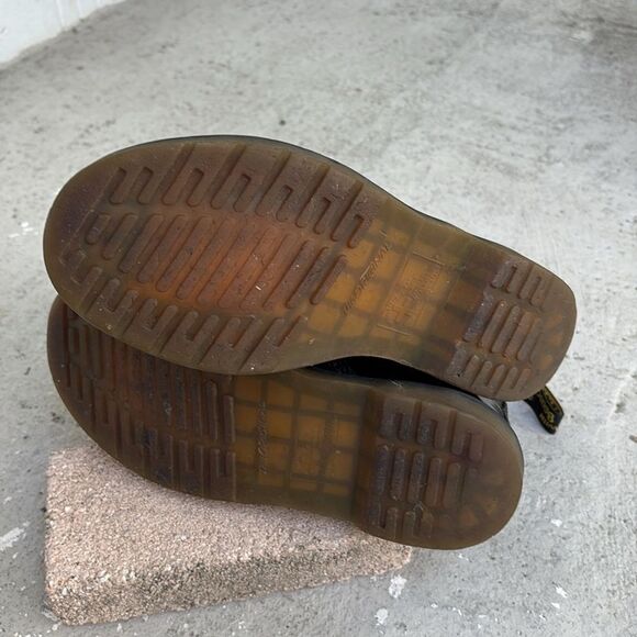 Dr Martens boots - Picture 8 of 9